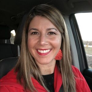 Meet your Posher, Carla